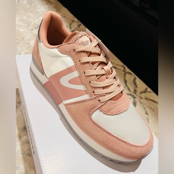 🎉LAST PIECE🎉TRETORN Loyola Retro Jogger Shoes - Picture 2 of 7